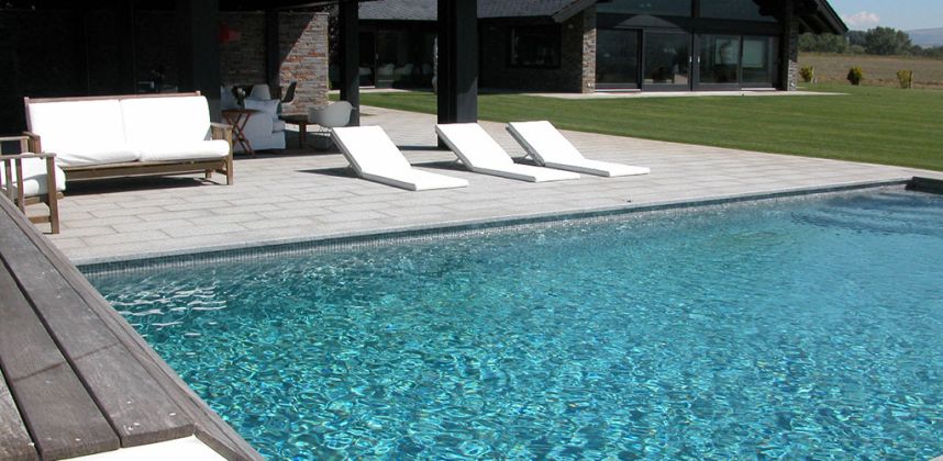 Piscinas exteriores